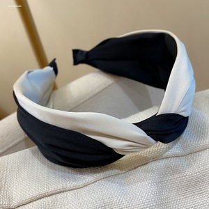 Two Tone Crisscross Headband Women Hairband Non Slip Wide Elastic Band For Summer Outings And Daily Use - Product Image 4
