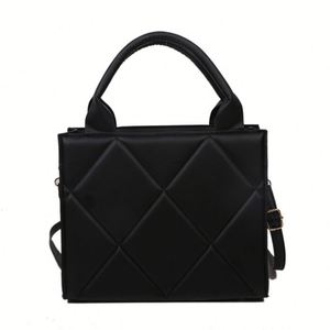 Elegante Bolso Tote Acolchado Mini, Bolso de Mano 2 en 1 con Asa Superior y Correa Cruzada, Bolso de Hombro Pequeño Versátil para Mujer - Product Image 1