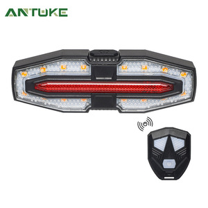 Luz trasera para bicicleta Antuke, control remoto LED, resistente al agua, recargable, con bocina y luz de advertencia para ciclismo nocturno - Product Image 1