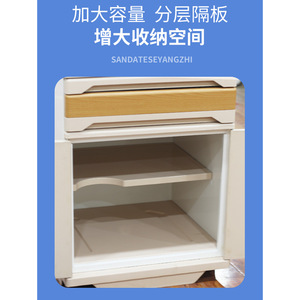 Armoire d'hôpital en plastique et acier à double porte avec roulettes pour maisons de retraite et hôpitaux, design durable - Product Image 4
