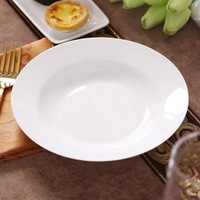 Assiette et bol à soupe en porcelaine blanche pure pour la maison, usage restaurant/hôtel, design minimaliste moderne style chapeau de paille, compatible micro-ondes