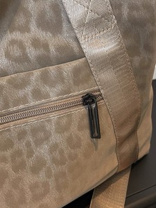 Bolsa de Deporte Multifuncional de Gran Capacidad Personalizada, Bolsa de Viaje de un Solo Hombro con Logotipo Personalizado para Mujer - Product Image 2