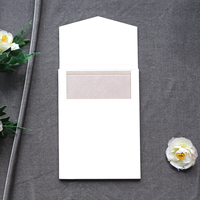 Ensemble d'invitations de mariage de luxe à couverture rigide avec monogramme personnalisé en feuille d'or, thème Amour, cartes de réponse avec code QR et enveloppes