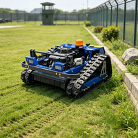 Robot tondeuse à gazon télécommandé sur chenilles à moteur essence pour pentes