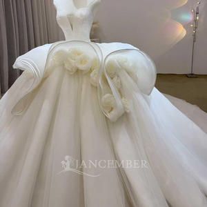 Vestido de Novia Clásico Moderno JJ118, Estilo Baile de Gala, Cuello Redondo, con Apliques de Encaje y Cristal, Flores 3D - Product Image 3