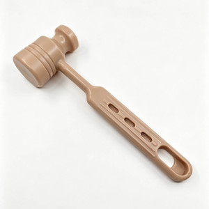Maillet en plastique pour piquets de tente de camping en plein air avec poignée ergonomique et design léger - Product Image 1