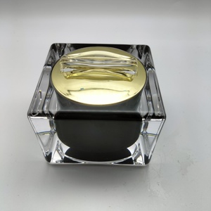 Échantillon gratuit Bouteille cosmétique vide en acrylique noir carré classique Face <span class=keywords><strong>Crea</strong></span> - Product Image 6