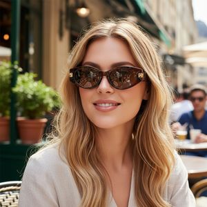 Gafas de Sol Cuadradas Modernas, Versátiles y Únicas, con Protección UV400, Montura Completa, Ligeras, para Hombre y Mujer, Elegantes y a la Moda - Product Image 2