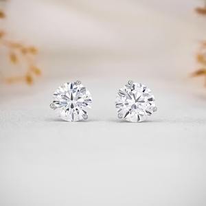 Boucles d'oreilles de luxe en diamant glacé avec clous en acier inoxydable de luxe pour femmes, idéales pour les tenues de soirée, vente en gros pour l'exportation - Product Image 1