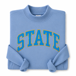 Sweat-shirt à col rond de style universitaire personnalisé avec lettres en chenille et design de texte cintré pour les tenues d'esprit universitaire - Product Image 5