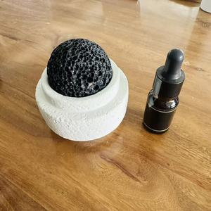 Frascos y Cajas Difusoras de Aroma Navideños Tallados en <span class=keywords><strong>Piedra</strong></span> Volcánica Negra Natural Ecológica (Forma de Bola 8*8*8cm) - Product Image 1