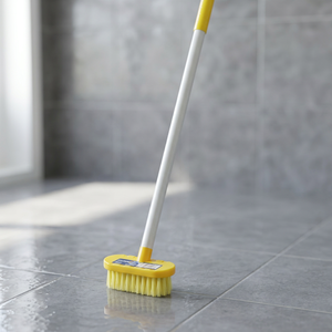 Brosse de nettoyage industrielle KLEEN up pour la sécurité alimentaire, avec code couleur, pour sols d'usine alimentaire, avec manche en plastique pour un nettoyage en profondeur des surfaces - Product Image 2