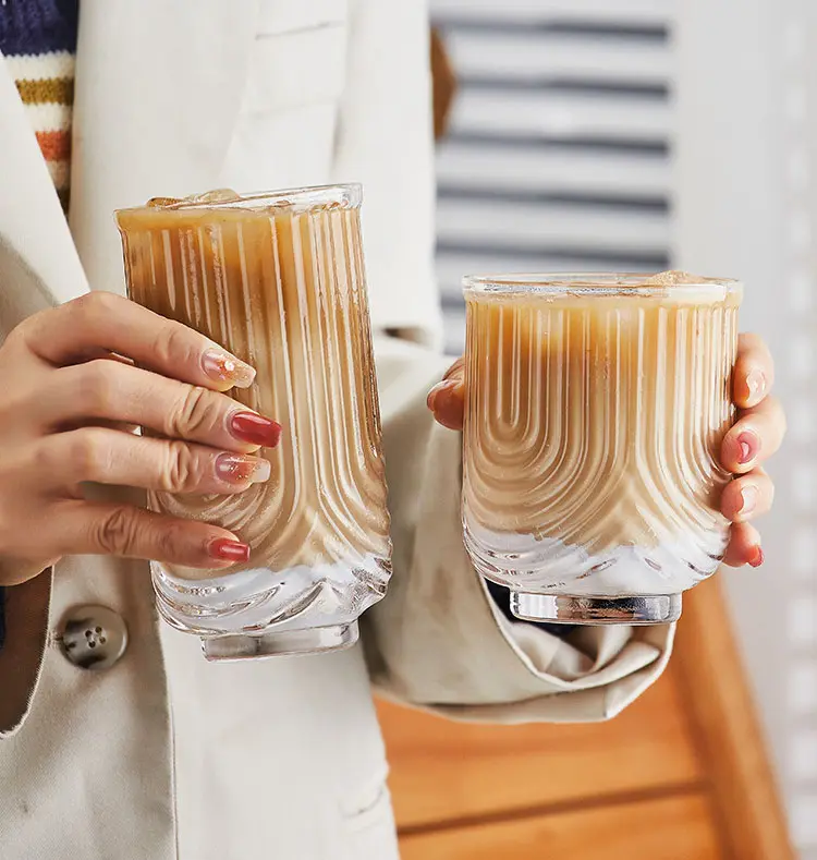 Großhandel hitze beständige klare Design Milchsaft Tasse Trink geschirr Vintage Glas Kaffeetassen ohne Griff