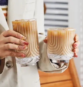 Toptan isıya dayanıklı şeffaf tasarım süt meyve suyu fincanı Drinkware Vintage cam kahve kupaları sapsız