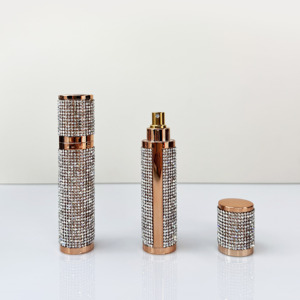 Cổ Phiếu không có sẵn moq5000 tùy chỉnh sang trọng da Mist Spray chai 10ml chai nước hoa 10ml với Shinny Sticker - Product Image 1