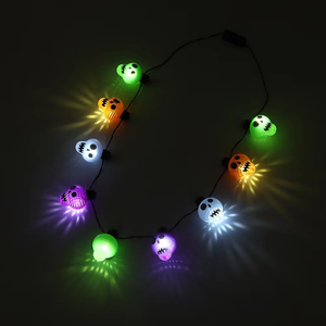 Collier LED Lumineux d'Halloween avec 9 Lumières, Tête de Mort Réutilisable Écologique pour Fêtes Costumées et Cérémonies de Remise des Diplômes - Product Image 6