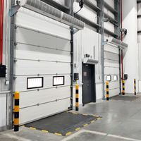 Porte de garage industrielle sectionnelle à la main anti-pincement Panneau de 4 cm Portes sectionnelles Porte élévatrice industrielle de sécurité