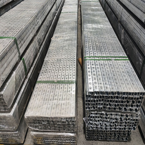 Fournisseur de profilés en acier proposant des profilés en C et des Unistruts à fentes pour l'installation de systèmes photovoltaïques sur toiture - Product Image 6
