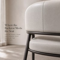 Tabouret de bar en cuir gris clair avec accoudoirs, coussin épais, base en métal, siège commercial contemporain
