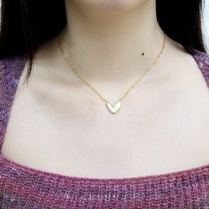 INS 18K chapado en oro Shell corazón colgante collar de acero inoxidable joyería mujeres delicado rojo blanco negro Verde I <span class=keywords><strong>love</strong></span> you collar - Product Image 5