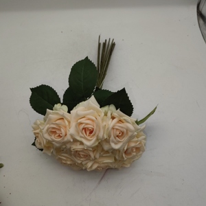 Bouquet de roses artificielles avec pot en céramique <span class=keywords><strong>noir</strong></span>, fleurs artificielles éternelles pour une utilisation en intérieur, décoration de la maison - Product Image 6