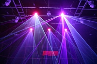 2W 3W 4W 5W 6W RGB Animación cabeza móvil haz de luz láser proyecto de software de espectáculo de boda 3D con anillo