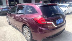 Honda Jade Wagon 2017 1.8L 5AT, auto usado, 141HP, Honda Wagon, pintura original de fábrica, cabina en buen estado, Honda usada. - Product Image 3