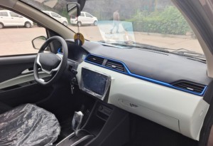 Mini Auto Eléctrico NE para Adultos con Volante a la Izquierda, Motor de 3000W, Batería de 120-200AH, Autonomía de <100km, Vehículo de Nueva Energía de China - Product Image 6