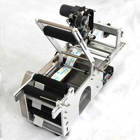 Étiqueteuse semi-automatique de table pour bouteilles en plastique rondes