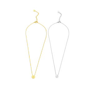 Collana in acciaio inossidabile con ciondolo a forma di lettera J da 1 cm per donna, accessorio di moda - Product Image 1