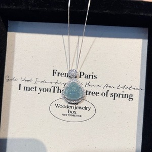 Collier pendentif en jade de mousse d'eau en calcédoine naturelle incrusté de luxe, petit pendentif porte-bonheur, pendentif pur S925, colliers fins - Product Image 1