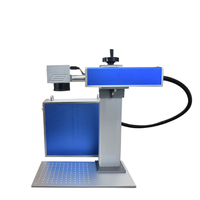 Machine de marquage laser CO2 de type portique 3D avec commande CNC, refroidissement par air, caractéristiques de sécurité élevées, prenant en charge les formats DXF/PLT/AI
