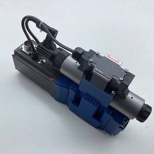 4WRTE10V50L-4X Distributeur directionnel proportionnel piloté par commande, avec LVDT et OBE, à haut débit, R900954260 - Product Image 1