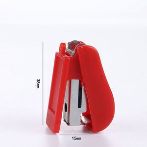 Mini Agrafeuse Portable de Bureau et Scolaire la Plus Vendue – Coffret Cadeau Promotionnel - Product Image 6