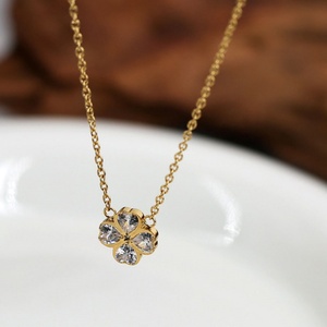Collier ras du cou en acier inoxydable plaqué or 18 carats avec zircon, bijou de mode personnalisé de luxe léger pour femme - Product Image 6