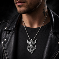 Collier en acier inoxydable en gros pour hommes, pendentif crâne viking et casque cornu de guerrier nordique, chaîne maille forçat 3mm, bijoux punk gothique