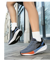 Chaussures de course en maille à dégradé de couleurs, respirantes pour l'été, avec amorti doux et évacuation de la transpiration, idéales pour le tennis et les activités quotidiennes en extérieur