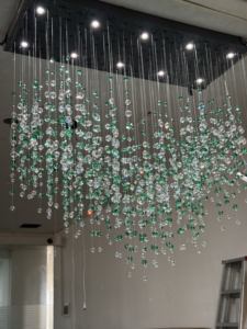 Lampada a sospensione moderna del lampadario di illuminazione del progetto dell'hotel di cristallo verde <span class=keywords><strong>per</strong></span> la <span class=keywords><strong>sala</strong></span> - Product Image 1