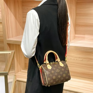 Borsa da Donna Stile Classico, Borsa di Lusso Firmata, Portafoglio di Lusso, Borsa Boston - Product Image 5