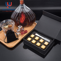 Ensemble de pierres à whisky en métal argentées/dorées, personnalisables, réutilisables, écologiques, en acier inoxydable, avec boîte cadeau et pince