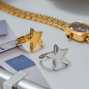 Bague étoile en acier titane, étoile à cinq branches gravée, cadeau unisexe, bijoux porte-bonheur - Product Image 3