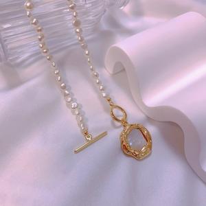 สร้อยคอมุกแท้สไตล์บาโรกสำหรับผู้หญิง ดีไซน์หรูหรา พร้อมตัวล็อคแบบ OT ลูกปัดทรงไม่สม่ำเสมอ สายคล้องคอประดับจี้เปลือกหอย - Product Image 5