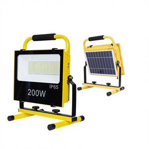 Projecteur de travail LED 200W, projecteur portable à énergie solaire avec poignée, étanche IP65 pour le camping, le travail, les situations d'urgence, étanche IP65 - Product Image 3