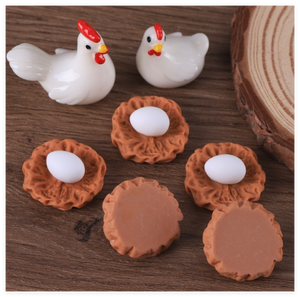 ตุ๊กตาไก่ไก่ไก่เรซินรูปไข่สีขาวสำหรับครอบครัวลายตลกสำหรับบ้านตุ๊กตา - Product Image 3