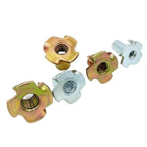 Inserción <span class=keywords><strong>de</strong></span> rosca M8x11 T, <span class=keywords><strong>tuerca</strong></span> en T con 4 clavijas, inserción roscada <span class=keywords><strong>para</strong></span> <span class=keywords><strong>madera</strong></span> o plástico - Product Image 1