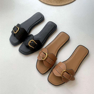 Nuevas sandalias planas de moda para mujer 2026, de verano, para exteriores, con punta cuadrada, suela suave, de una tira, con hebilla metálica para pantuflas - Product Image 2