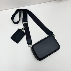 2025 nuova moda borsa a tracolla per uomo donna piccola borsa a tracolla quadrata Casual con chiusura a cerniera seguendo l'ultima tendenza - Product Image 4