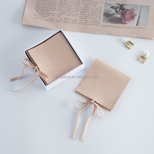 <span class=keywords><strong>Pochette</strong></span> à bijoux en microfibre <span class=keywords><strong>rose</strong></span> de luxe de haute qualité, <span class=keywords><strong>pochette</strong></span> à bijoux à cordon de serrage de 6*6 cm, emballage élégant, conteneur à bijoux - Product Image 4