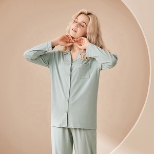 Set Pigiama Personalizzato in 2 Pezzi per Ingrosso, Pigiama di Lusso in Cotone per Coppie, Uomo e Donna - Product Image 4