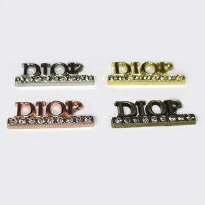 Accesorio Versátil para Decoración con Letras <span class=keywords><strong>Inglesas</strong></span> de 27*10MM - Decoración Universal para Joyería, Calcetines, Gorros, Pinzas para el Cabello, Diademas - Product Image 1